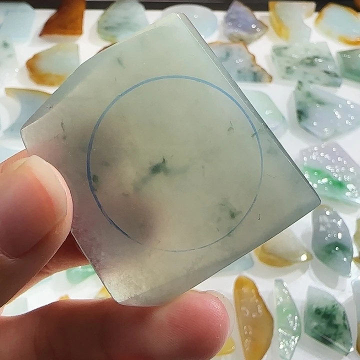 定制翡翠未镶嵌翡翠定制