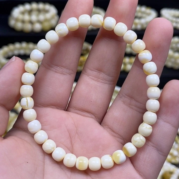 蜜蜡未镶嵌珠宝奇石6m