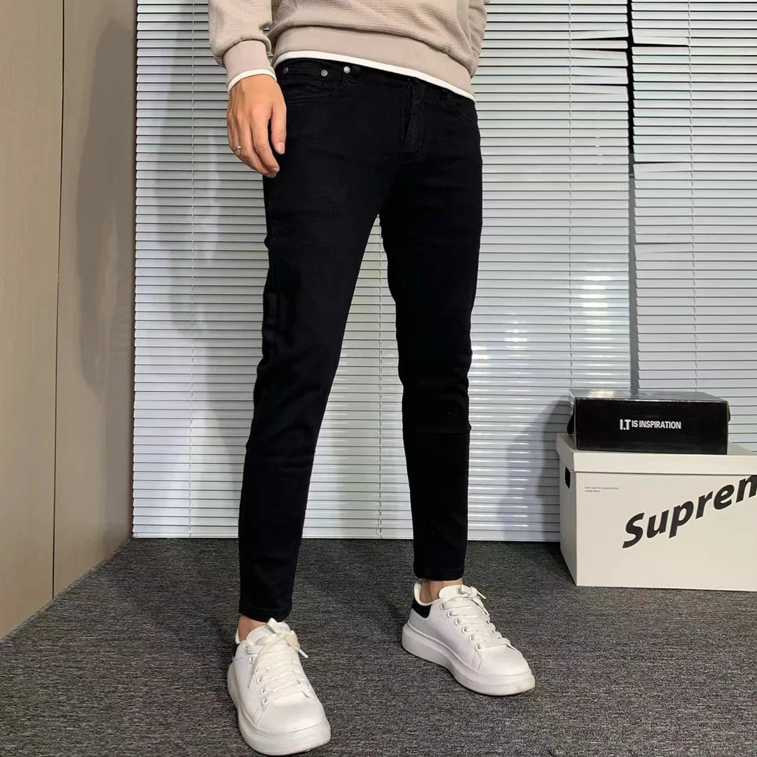 纯黑色牛仔裤男款修身百搭2025秋季新款韩版潮流简约休闲小脚裤子