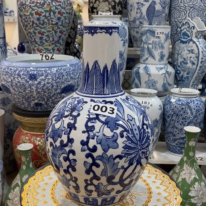 摆件手绘陶瓷花瓶摆件