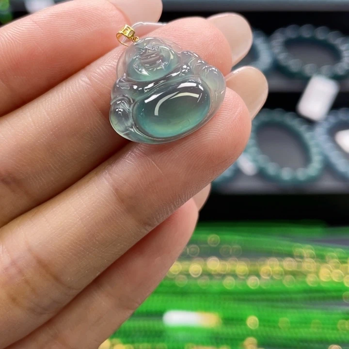 翡翠18K金镶嵌颈饰佛公