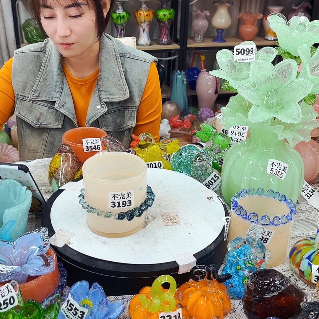 3193 家悦琉璃工艺品不完美