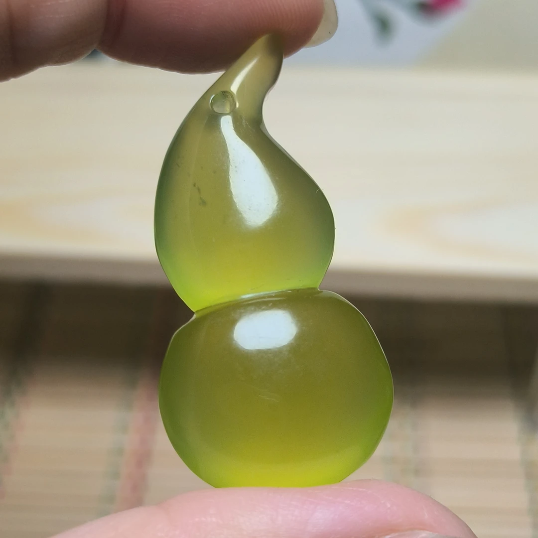 天然岫玉精品高冰手工雕刻玉葫芦福禄双全