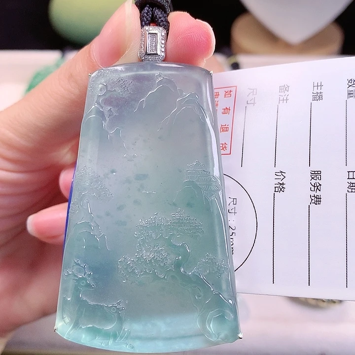 翡翠颈饰18K金镶嵌翡翠