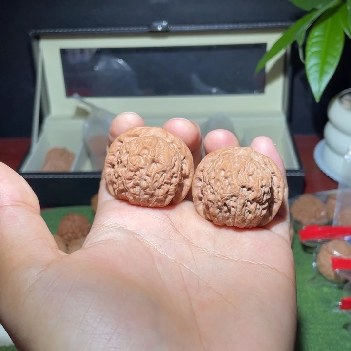 把件文玩核桃40血麒麟