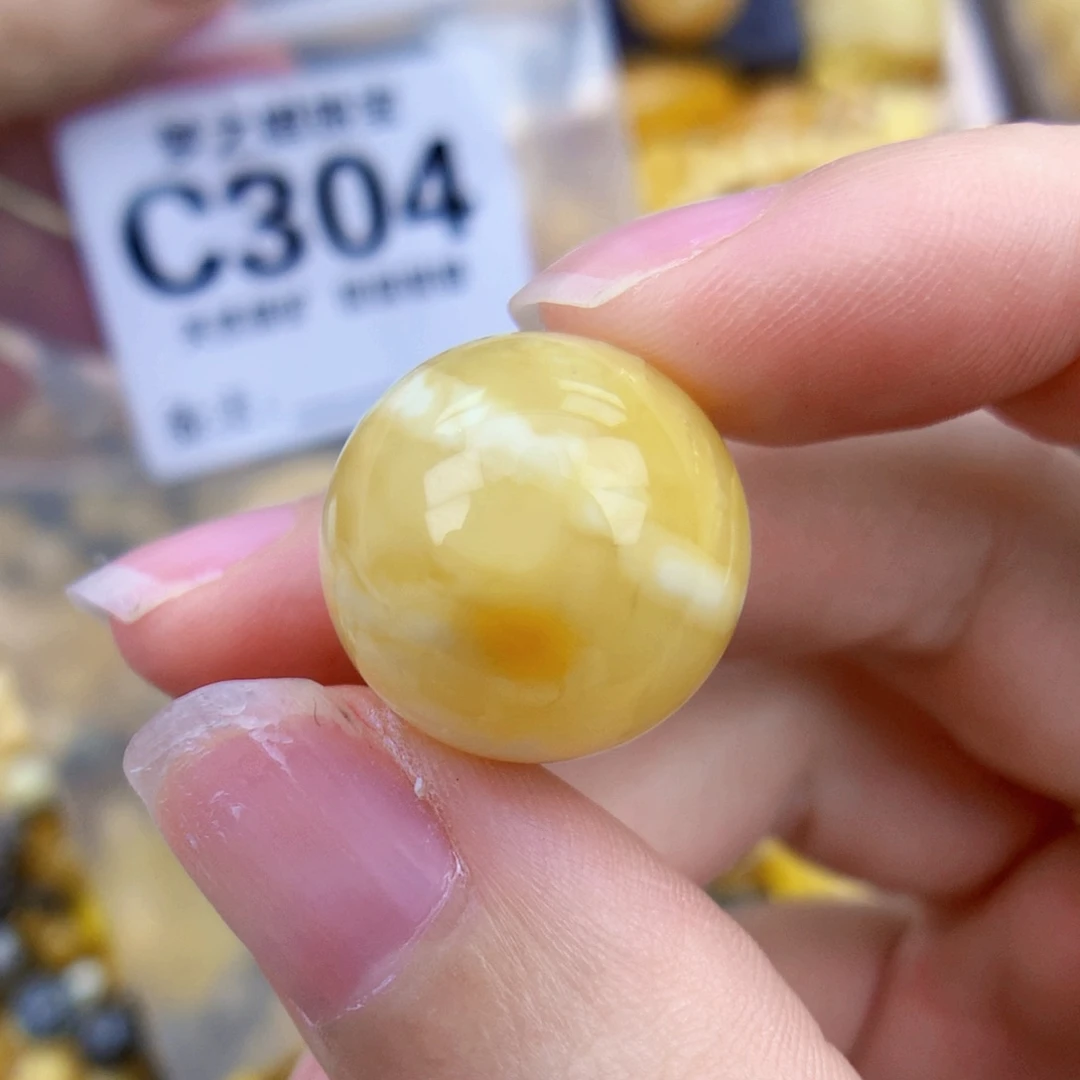 未镶嵌琥珀珠宝奇石17.6