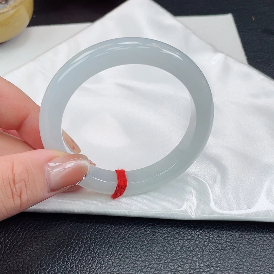 翡翠未镶嵌手镯54正圈白月光泥鳅背干净清爽