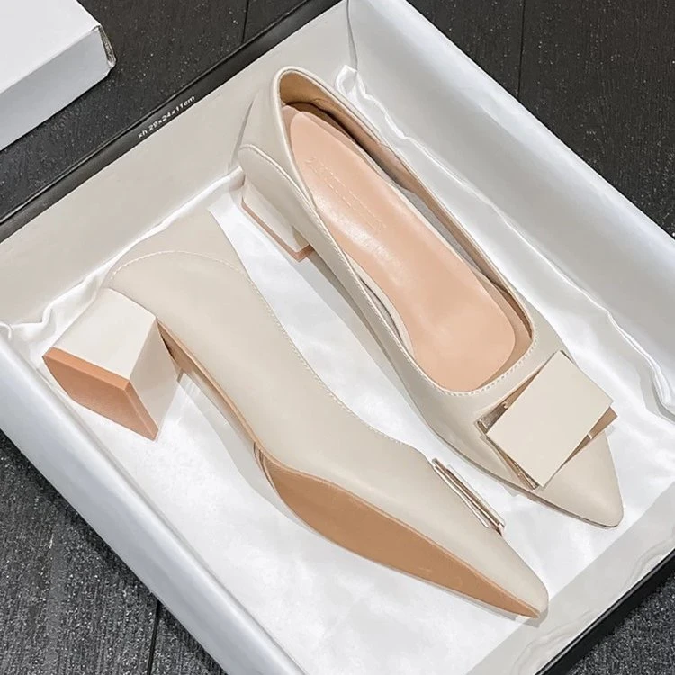 真皮方扣尖头单鞋女