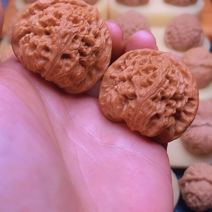 把件文玩核桃43粗筋爆肉水龙纹