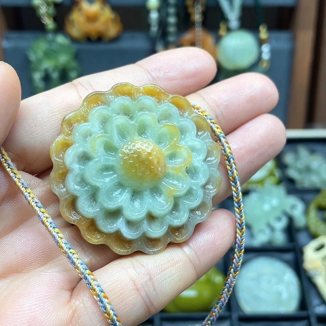 未镶嵌蛇纹石玉颈饰