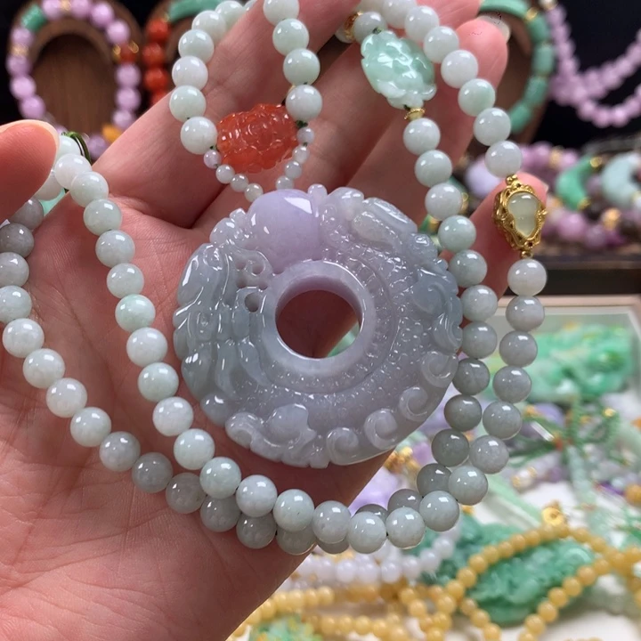 翡翠未镶嵌颈饰吊坠