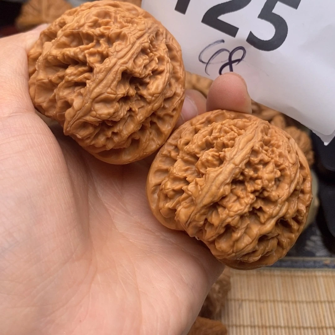 文玩核桃把件125号48粗筋