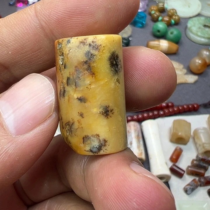 摆件摆件……………………