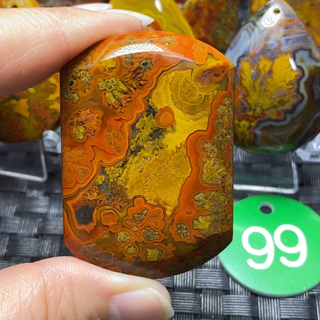 未镶嵌颈饰玛瑙/玉髓北*雨