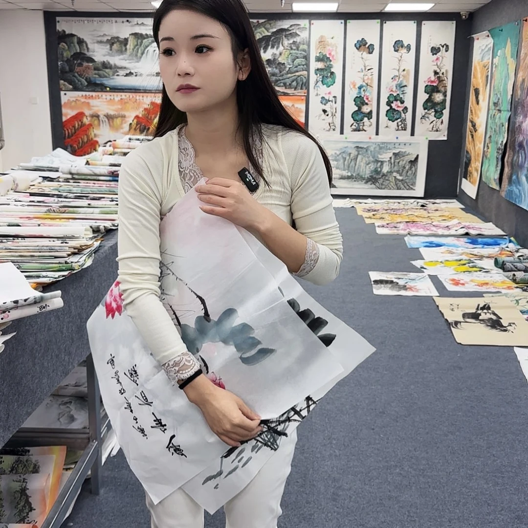 国画作品小姐姐放漏中