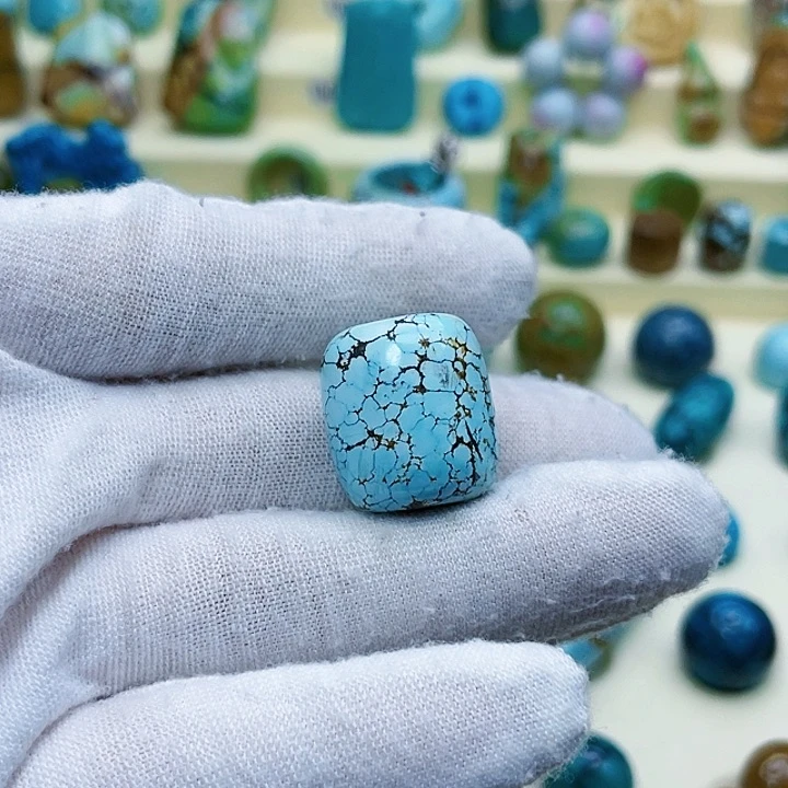 绿松石颈饰未镶嵌