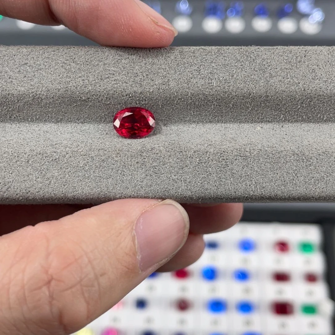 合成（培育） 红宝石裸石未镶嵌绒*猴1.72ct