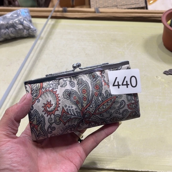 中古物品默认微瑕不退不换