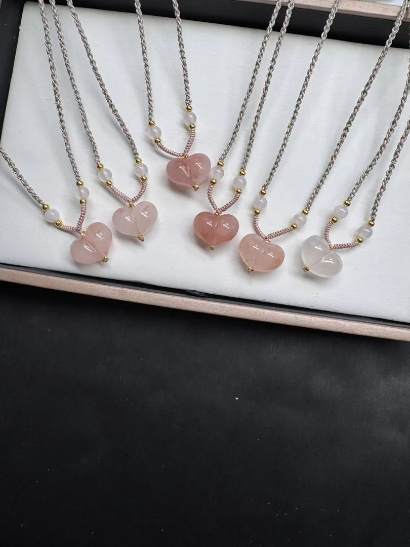 金丝玉桃花酿时尚少女甜美百搭款屁桃爱心吊坠