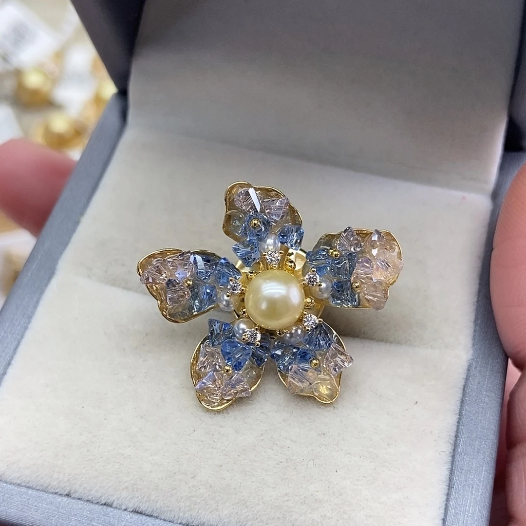 合金海水珍珠胸饰