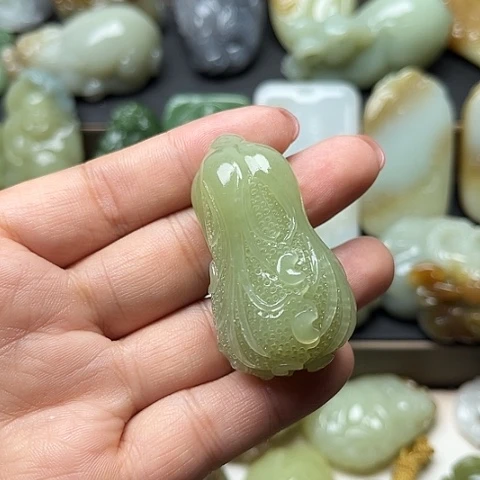 颈饰未镶嵌和田玉高***信