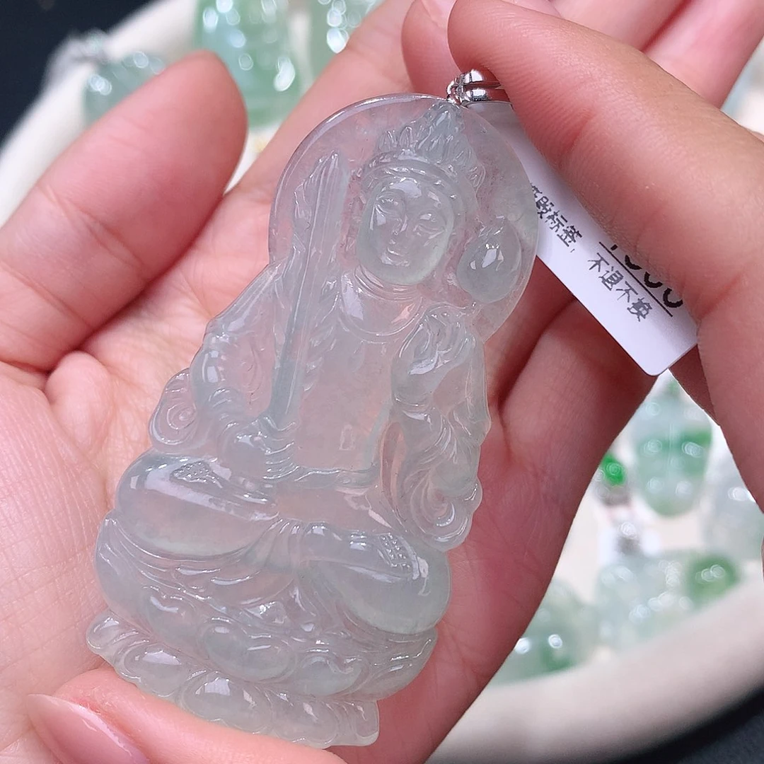 颈饰18K金镶嵌翡翠冰薄荷绿虚空藏