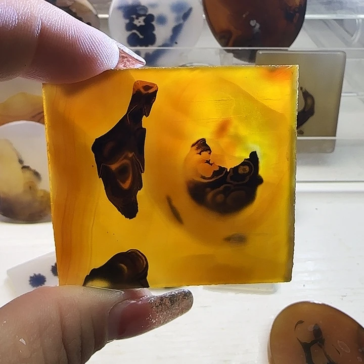 玛瑙/玉髓未镶嵌珠宝奇石