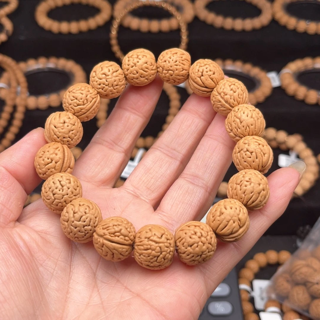 吊坠桃核庄*人 11111111111