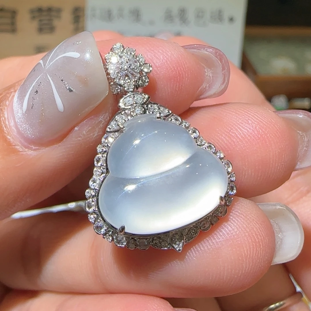 【闪购商品】翡翠颈饰18K金镶嵌缅甸