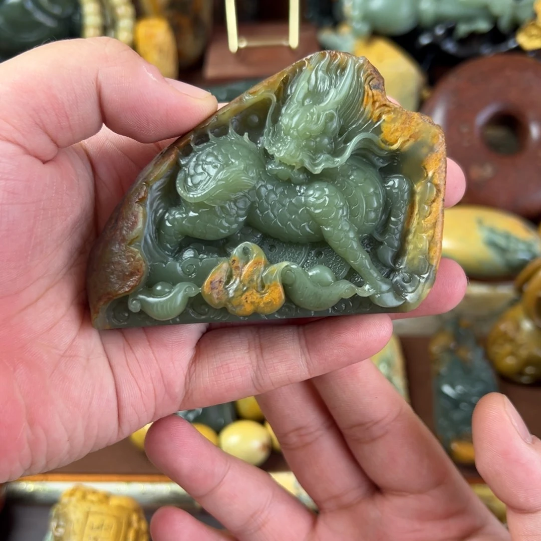 岫岩河磨玉（透闪石质玉）未镶嵌把件