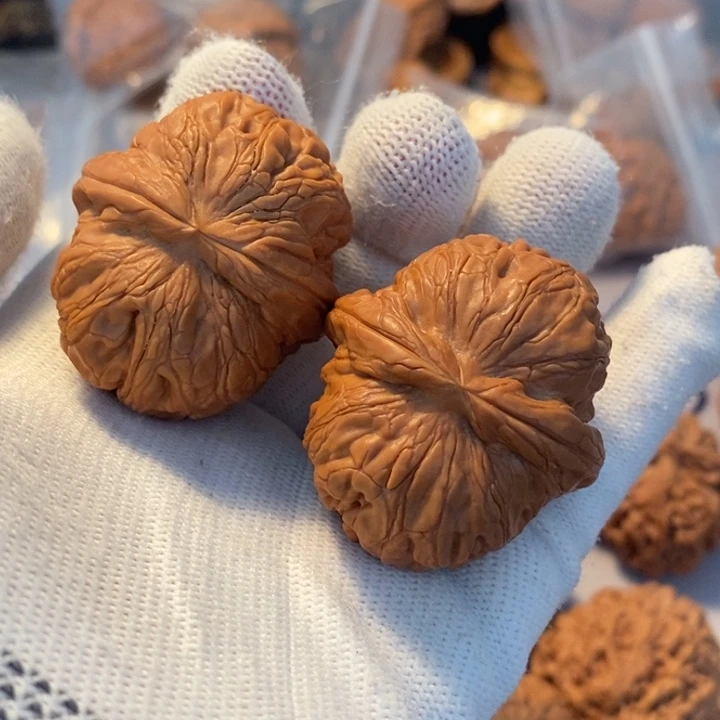 文玩核桃吊坠木***狸41.8平谷元宝