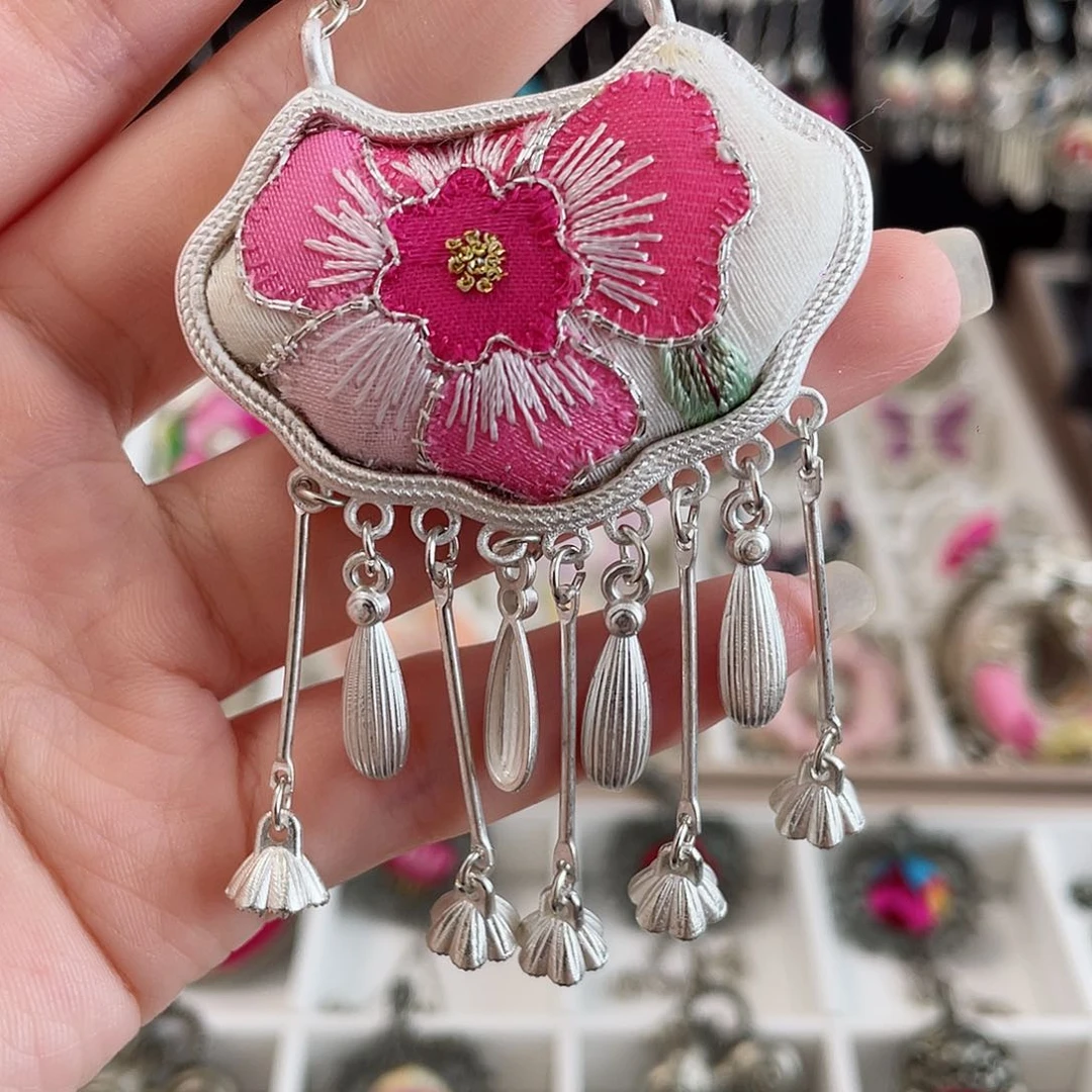 织绣非遗刺绣饰品