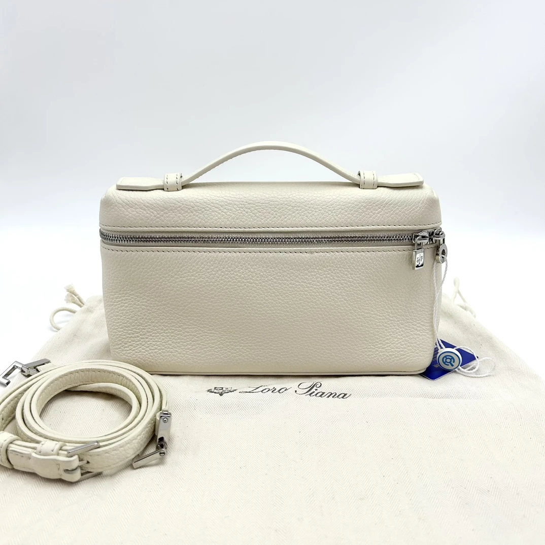 95新 Loro Piana/诺悠翩雅 白银L19手提斜 挎饭盒包 61402