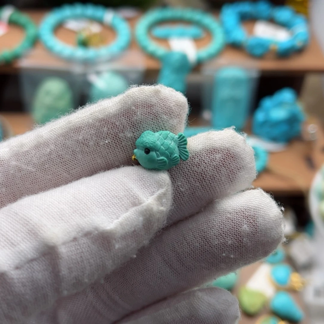 未镶嵌绿松石珠宝奇石