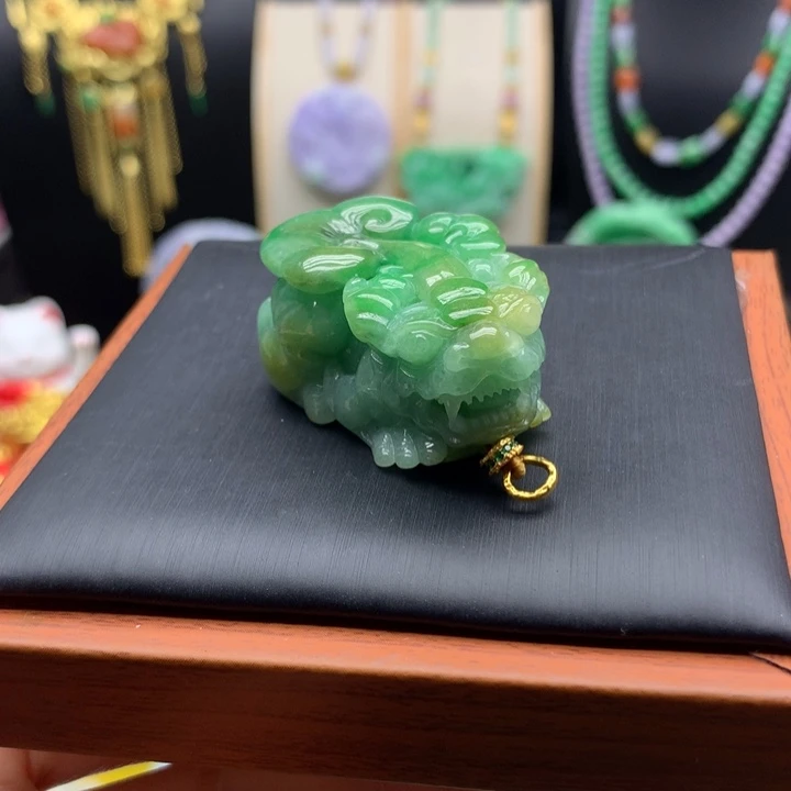 翡翠未镶嵌颈饰翡翠貔貅