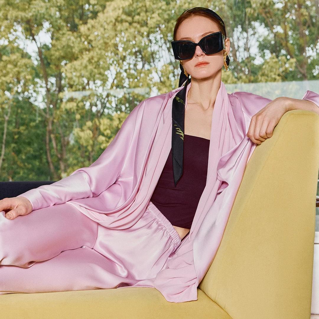 TU轻奢三醋酸玄晶设计感开衫2025秋季新款简约长袖多巴胺服装女