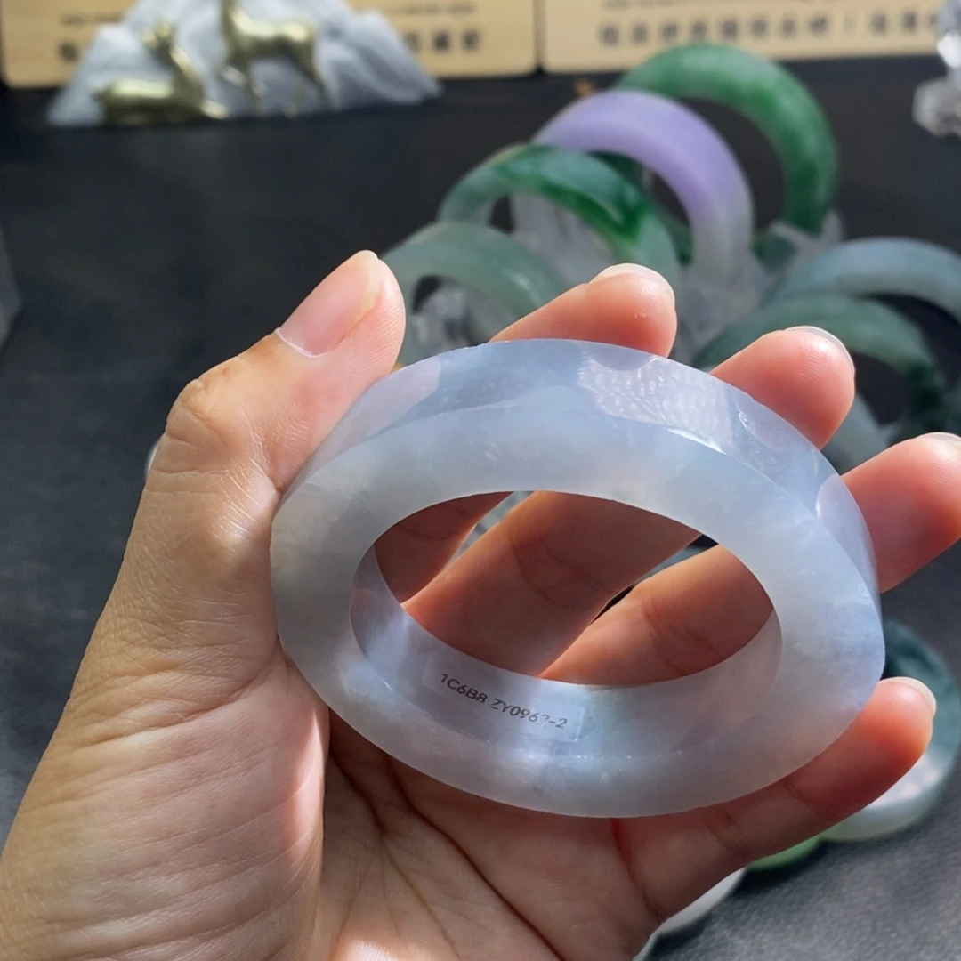 ～****未镶嵌翡翠定制翡翠