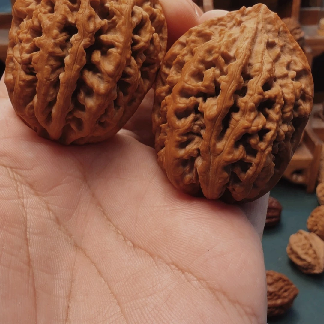 小***角文玩核桃吊坠lwjx精对子