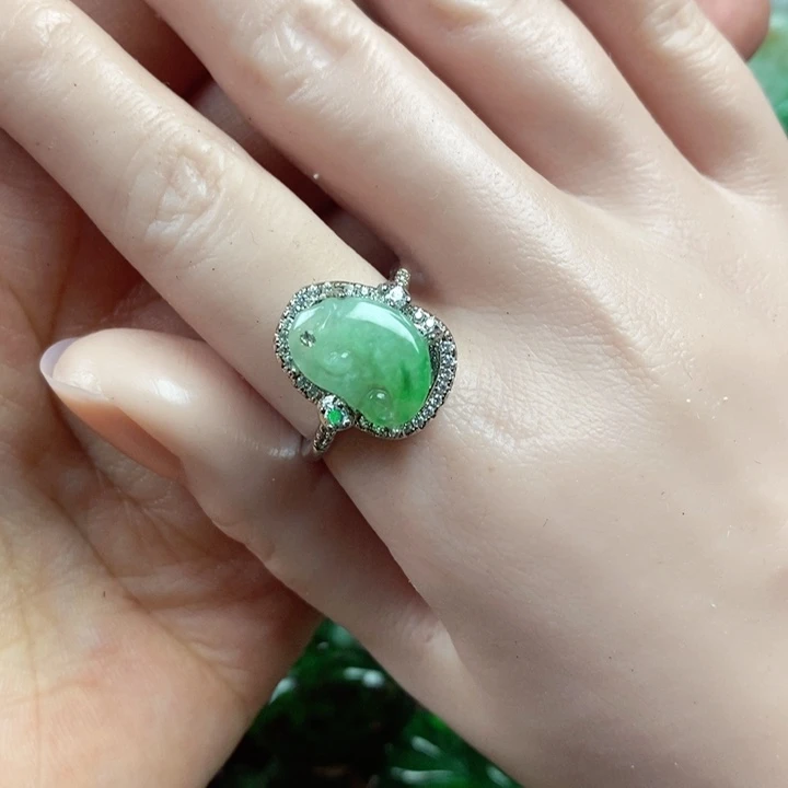 吊坠(赠链)未镶嵌翡翠