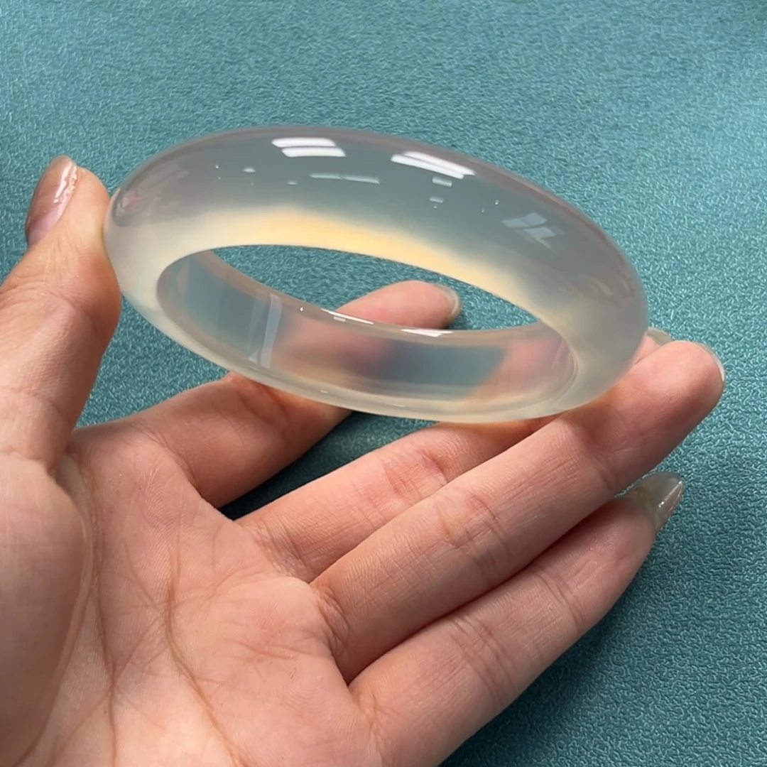 手镯玛瑙/玉髓未镶嵌万*