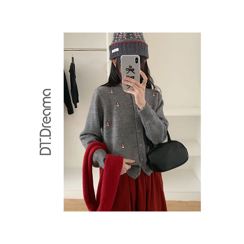 韩系清新小蘑菇提花圆领单排扣毛衣外套女冬季新款叠穿针织开衫潮