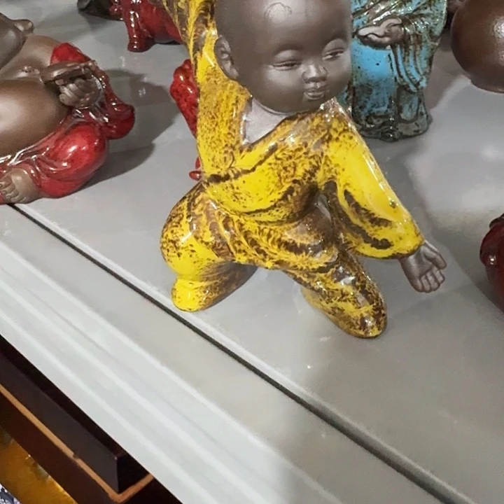 主人杯一个，。。。。。品茗