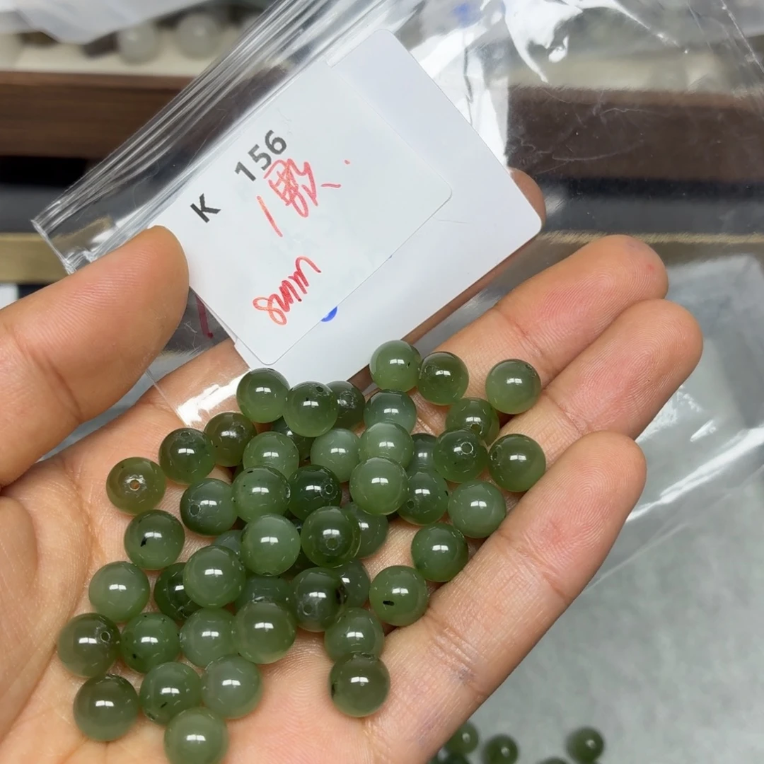 和田玉（碧玉）未镶嵌珠宝半成品K156