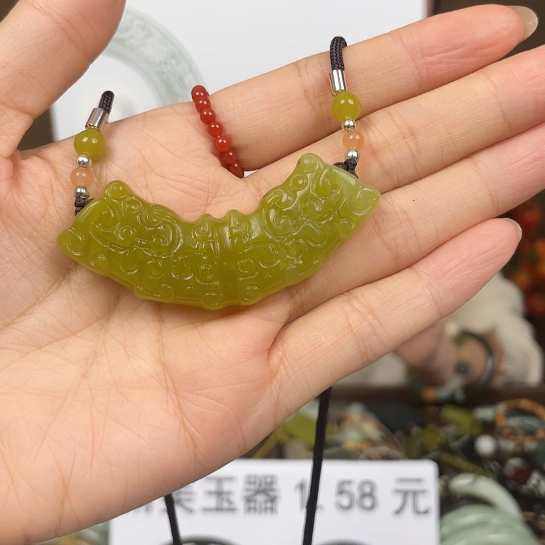 蛇纹石玉未镶嵌项链