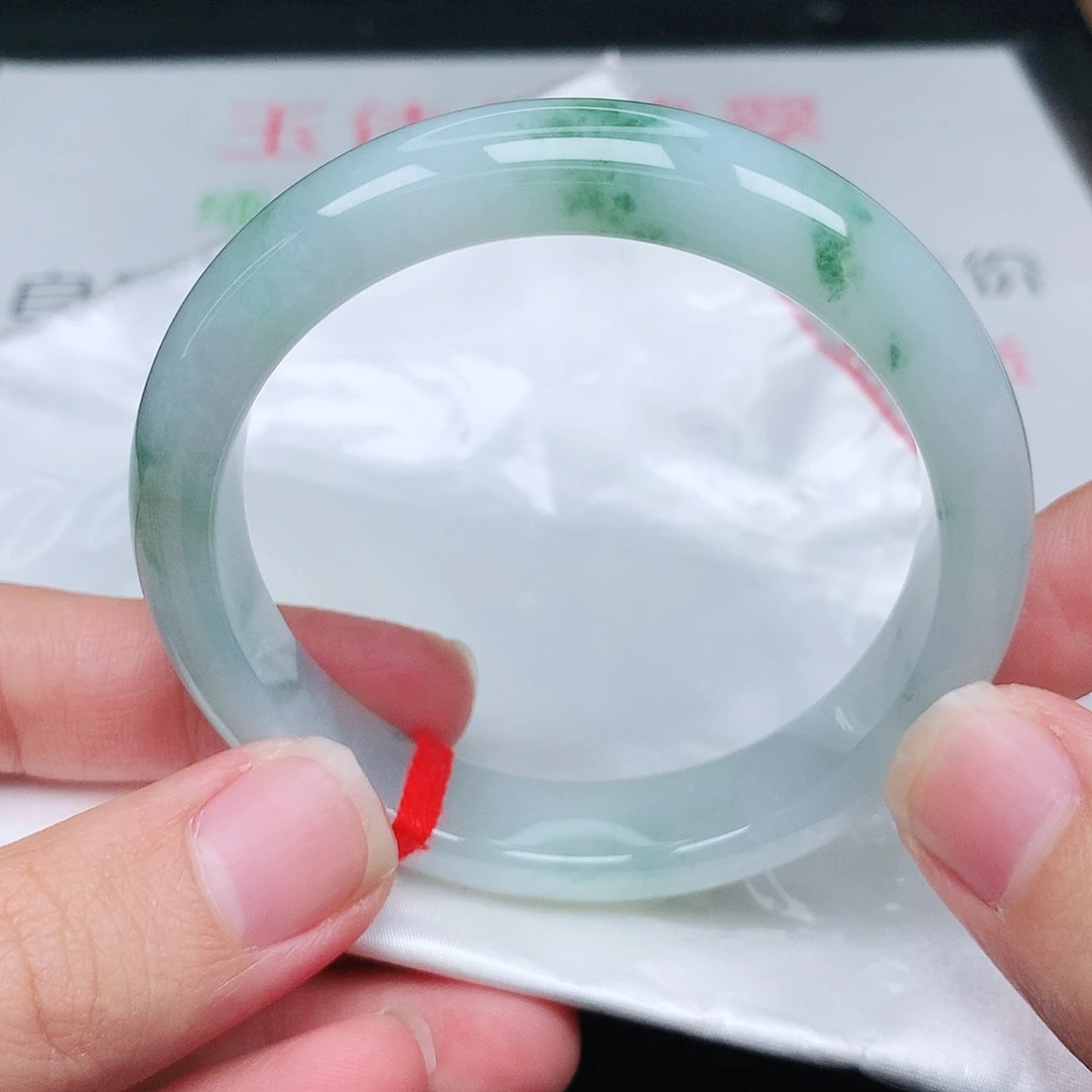 未镶嵌手镯翡翠天然翡翠手镯