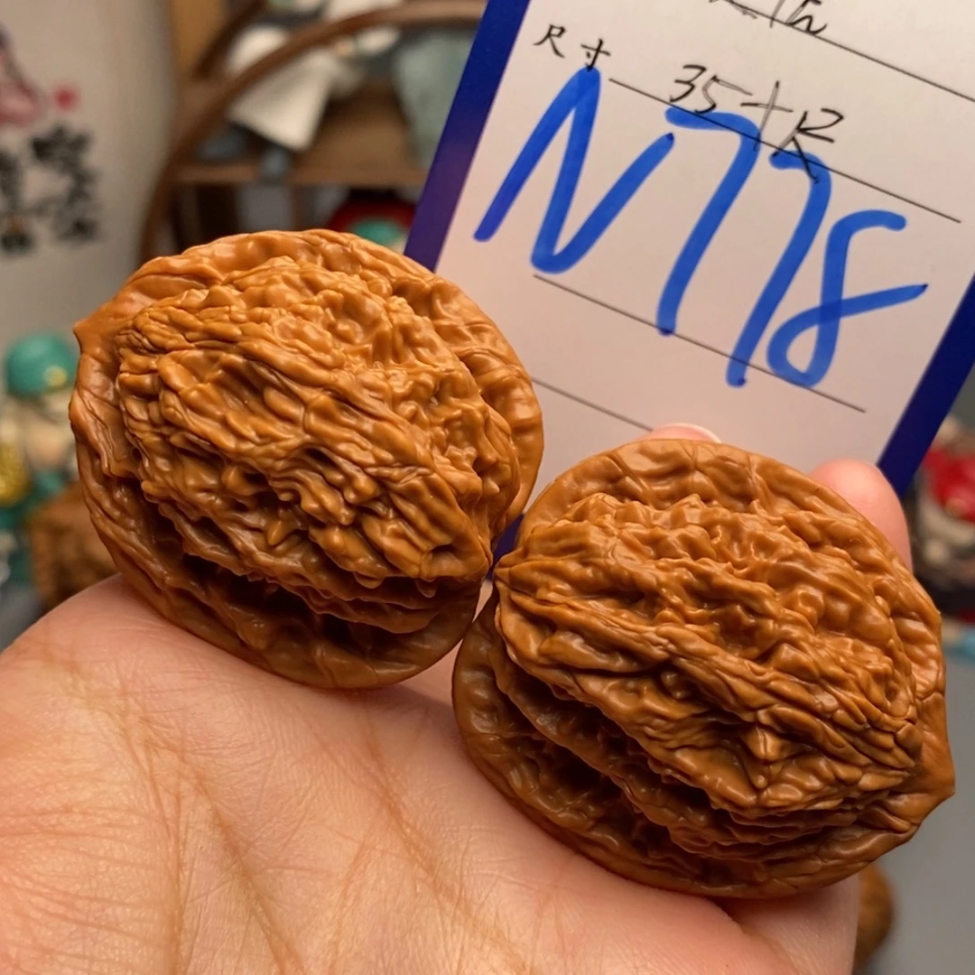 文玩核桃吊坠麦虎35