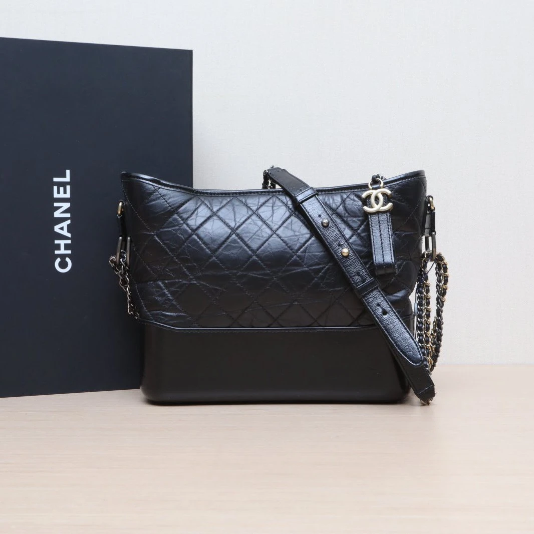 99新 Chanel/香奈儿 小花柳 流浪包 中号 28cm 黑色 25开