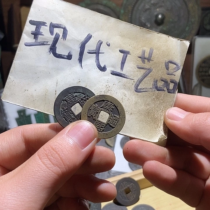 铜日****过现代翻砂制作工艺品