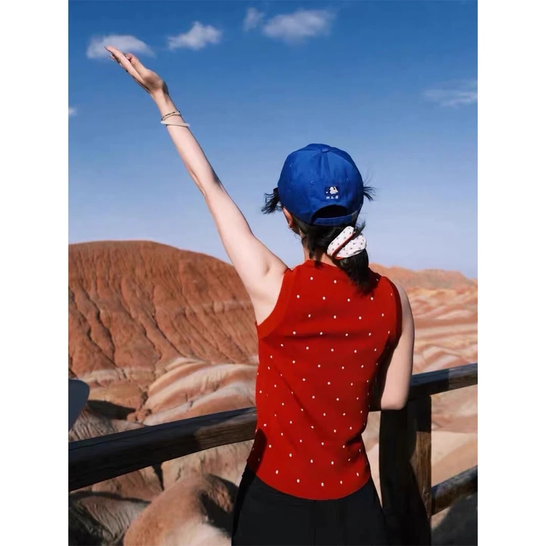 红色波点针织背心女夏外穿2025新款遮副乳修身显瘦高级感无袖上衣