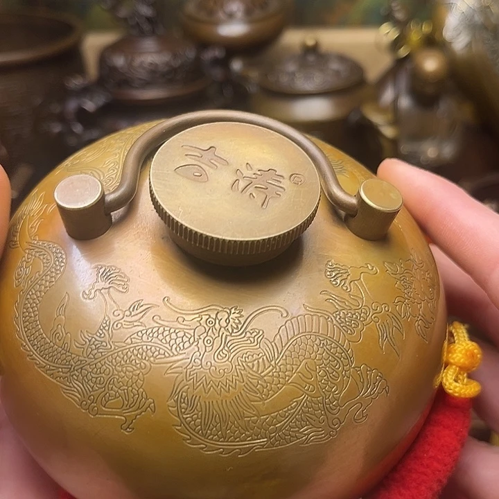 精美铜器批发档口